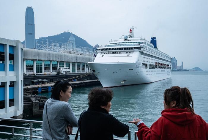 中國首艘自主運(yùn)營國資郵輪“鼓浪嶼”號以香港為母港啟航