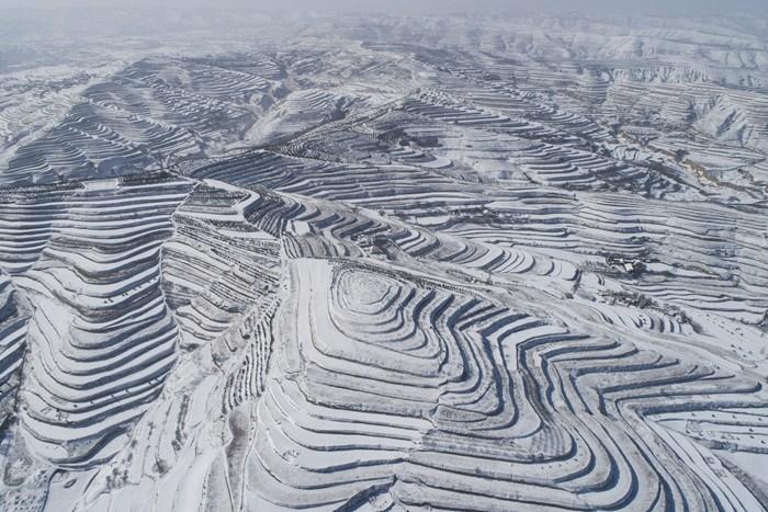 甘肅定西雪后初晴 黃土高原雪景壯麗美如畫(huà)